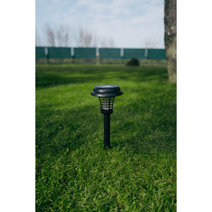 Solarnа lampka owadobójcza LED UV - skuteczna na komary i owady