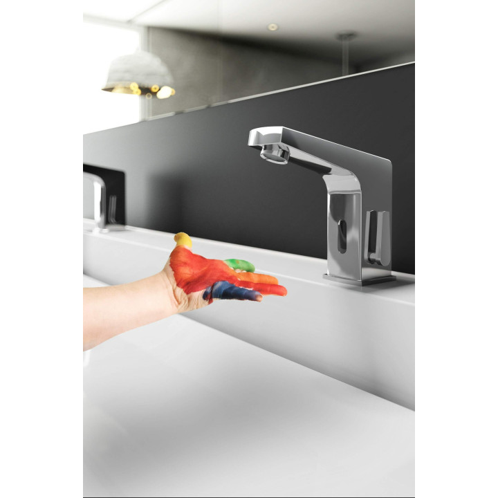 BATERIA UMYWALKOWA BEZDOTYKOWA Z REGULACJĄ TEMPERATURY - 4XAA STAłA CHROM SENSOR BCH 029R