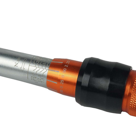 KLUCZ DYNAMOMETRYCZNY DWUKIERUNKOWY 1/4' 5-25NM KALIBRACJA C8212 RICHMANN