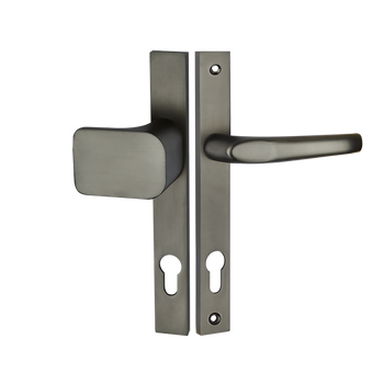 MAGNAT klamka-uchwyt na szyldzie długim na wkładkę